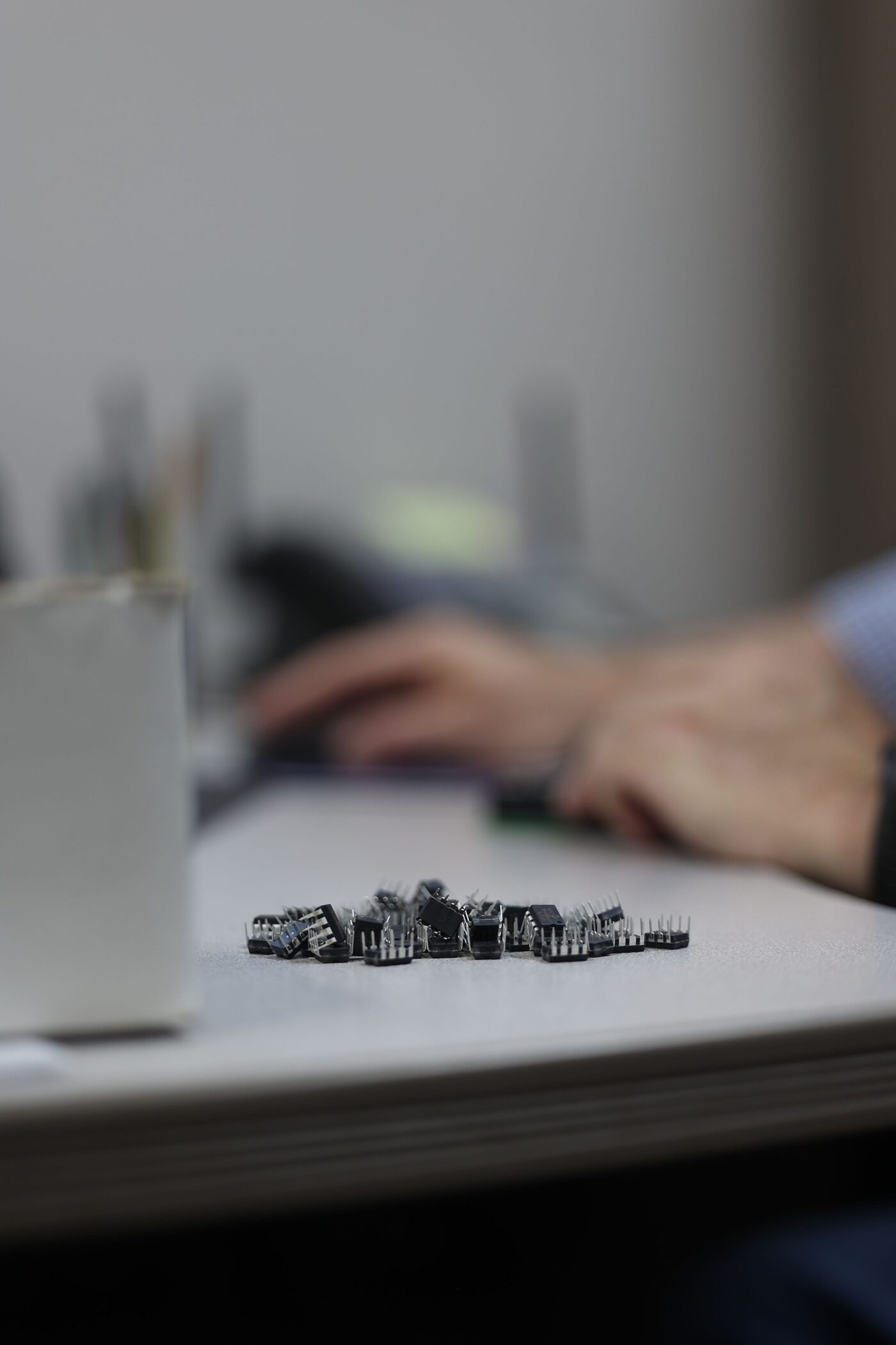 Bench Source quality-control inspection of annealer components
